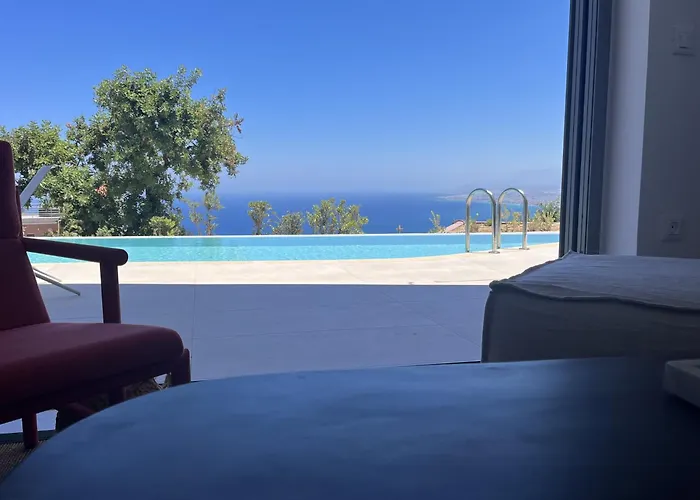Plethora Luxury Suites