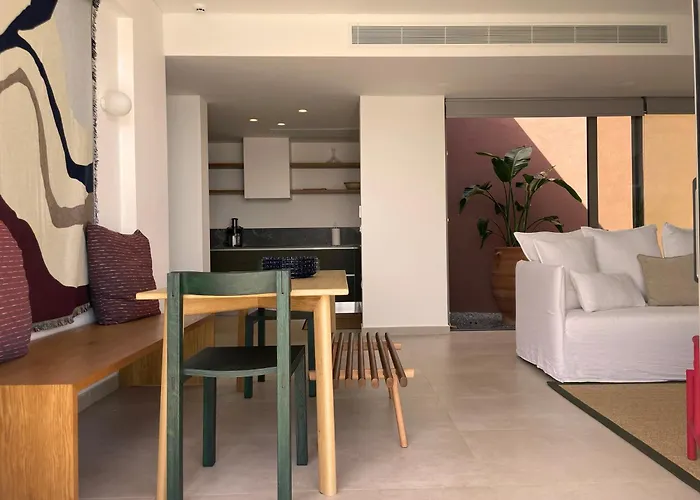 Plethora Luxury Suites